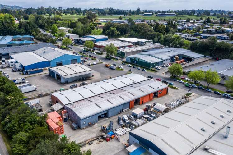 90 and 90D Maleme Street Greerton_9