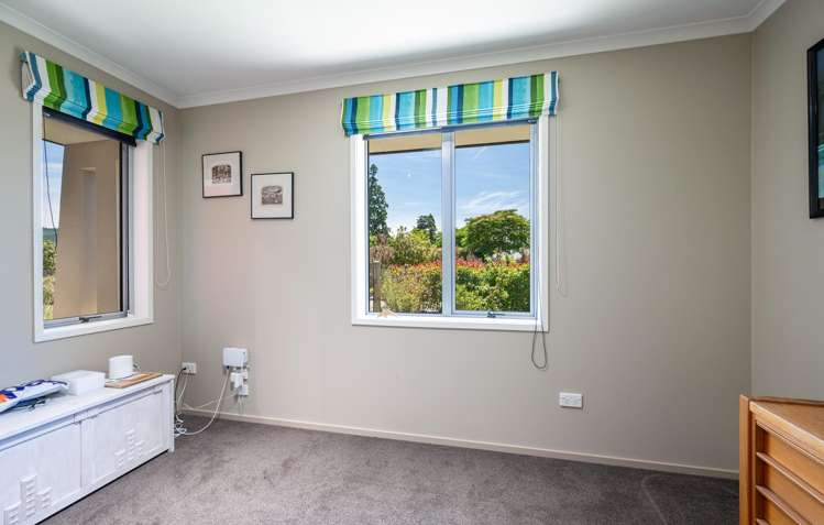 6 Ryeland Avenue Wakefield_26