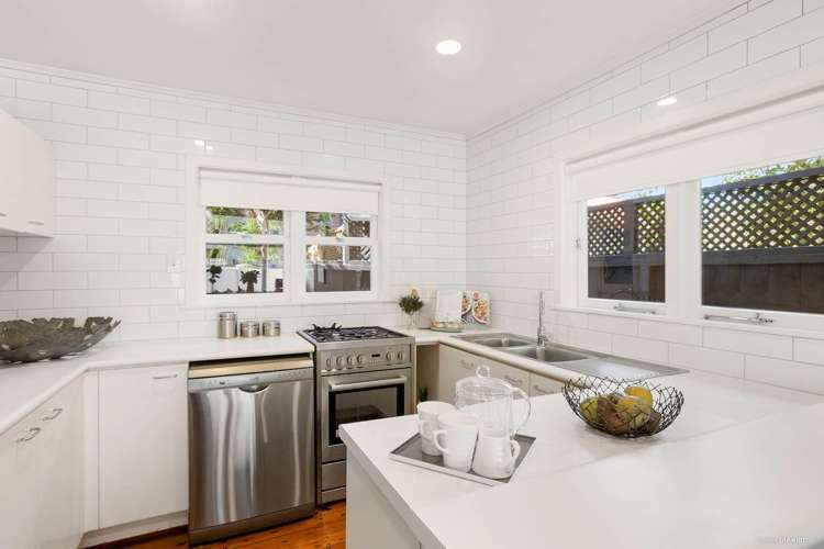 1/31 Abbotts Way Remuera_2