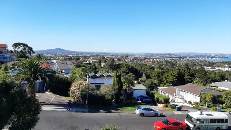 5 Lydia Avenue Northcote_6