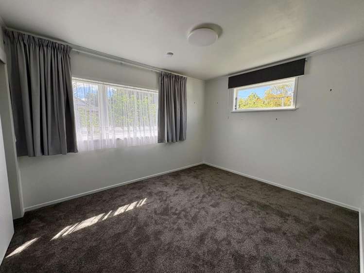 98 Grandvue Road 11056_5