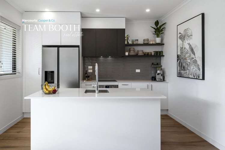 8/1 Genevieve Lane Hobsonville_7