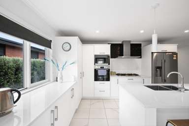 23 Probert Crescent_3
