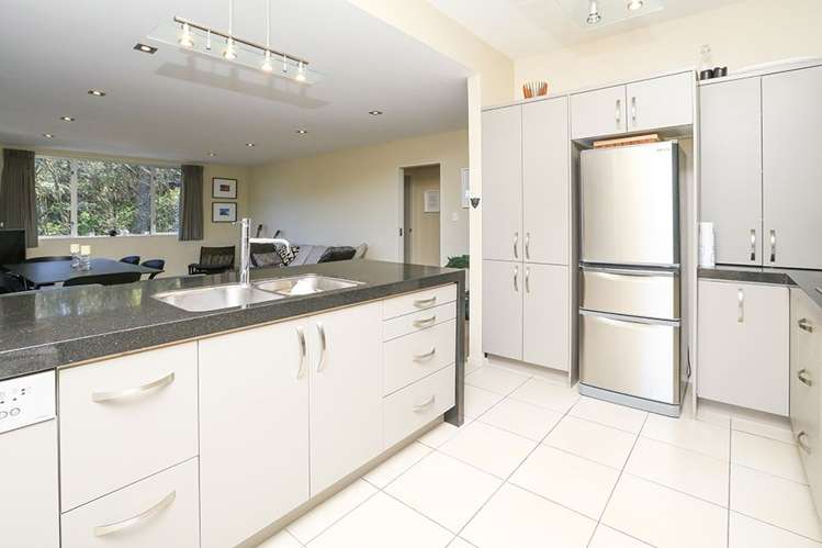 656a River Road Chartwell_5