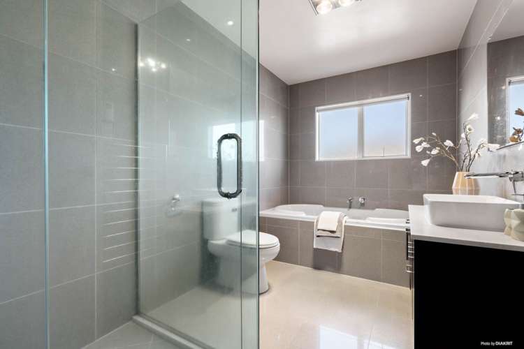 2 Leburn Crescent Flat Bush_10