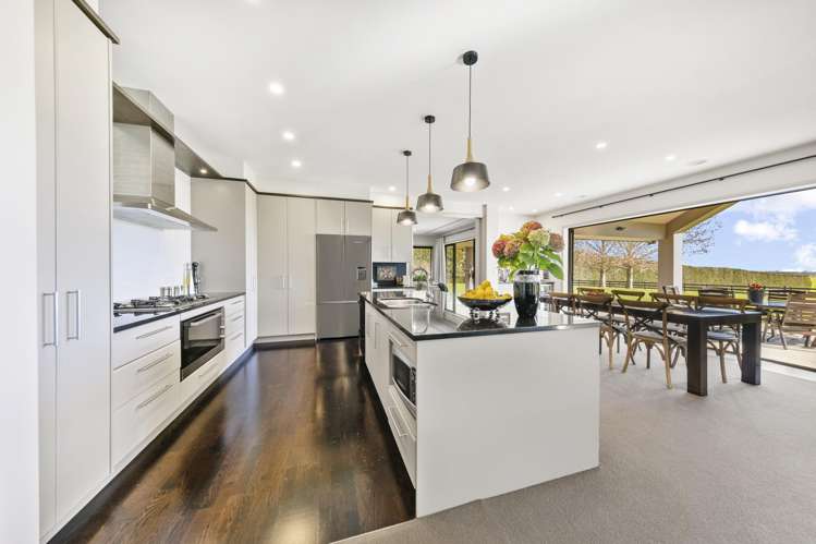 195 Batty Road Kingseat_11