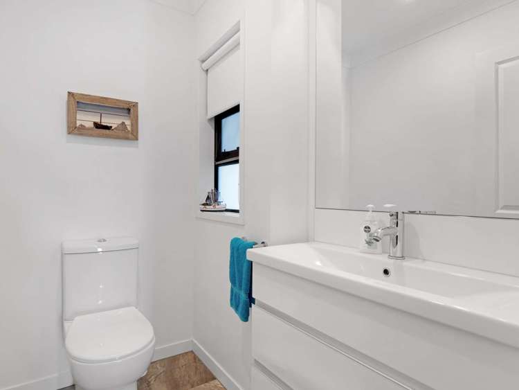 7 Waka Way Bellevue_22