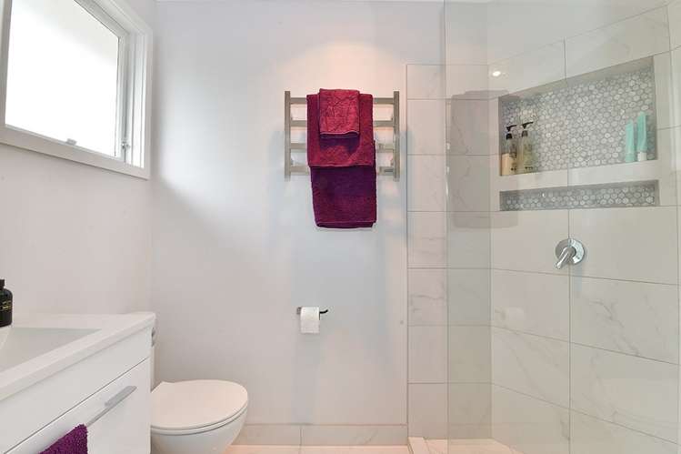 56 Taurus Crescent Beach Haven_10