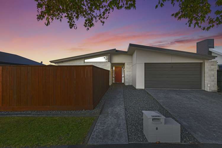8 Tatahi Street Parklands_0