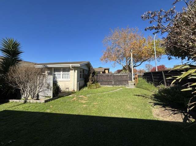 732 River Road Chartwell_1
