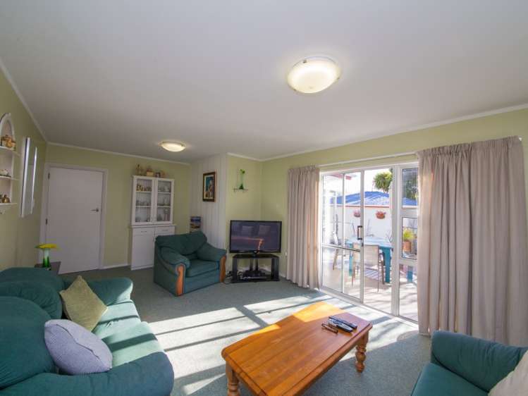 75 Derby Street Feilding_8