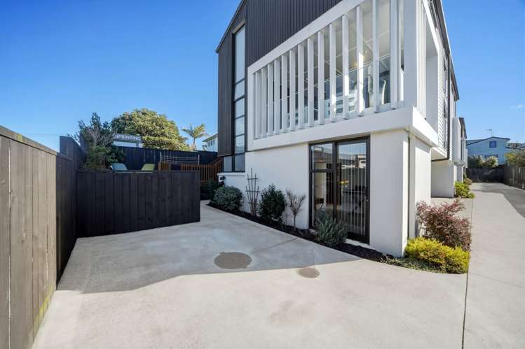 174A Archers Road_2