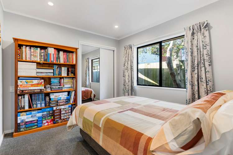 2/52 Shirley Avenue Papakura_11