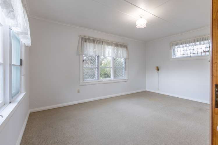 36 Great North Road Waipawa_9