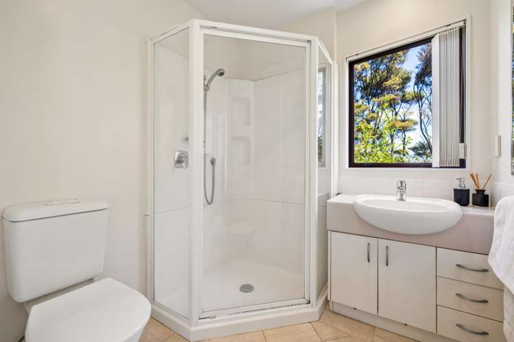77 Fitzwilliam Drive Torbay_17
