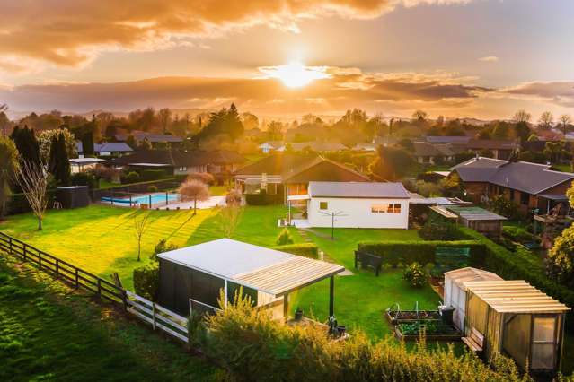 8 De La Mare Drive Leamington_3