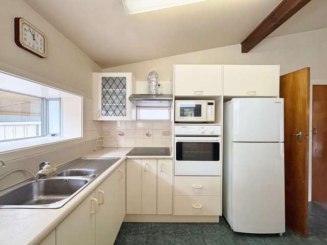 8 Colligan St Upper Riccarton_1