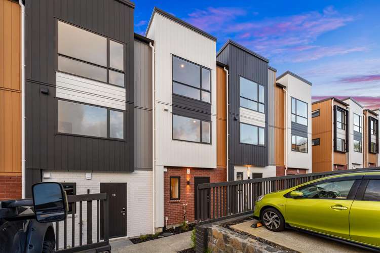 17,19,21 Don Oliver Lane Glen Eden_9