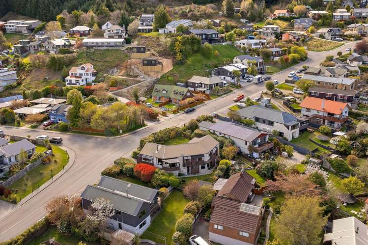 9 Greenstone Place Fernhill/Sunshine Bay_19