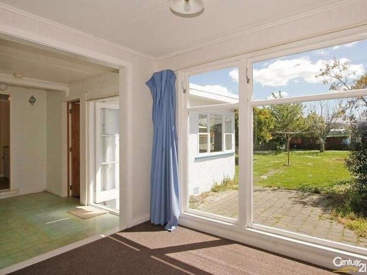 21 Vernon Avenue Takaro_10