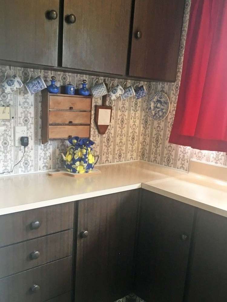 2/4 Kinloch Place Papakowhai_12