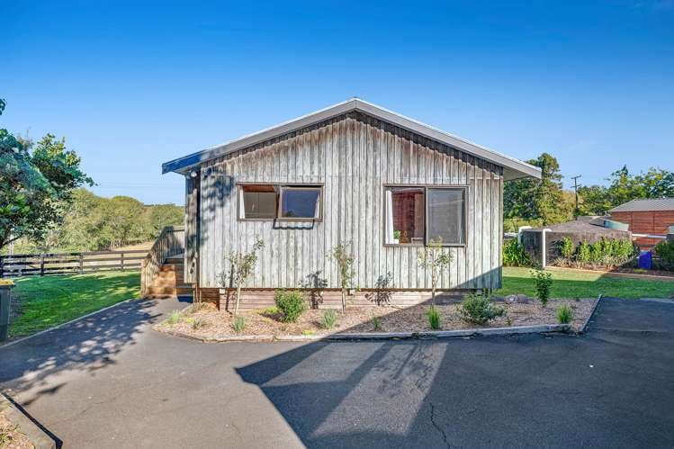346 Ireland Road Waitoki_21