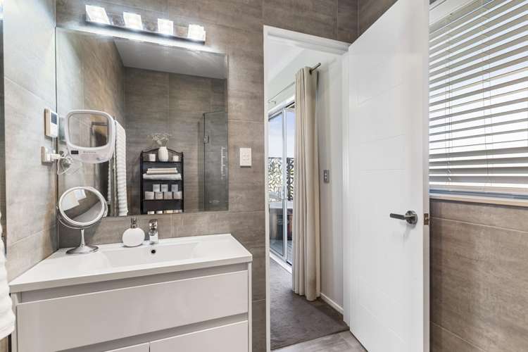 63 Seventh View Avenue Beachlands_15