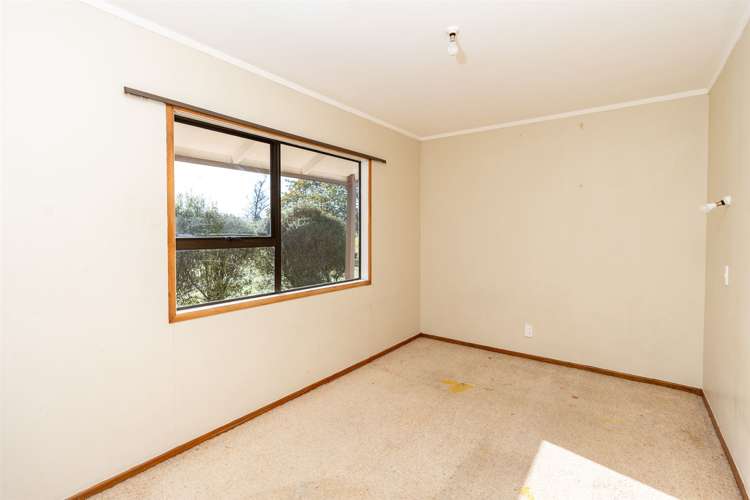 74b Kahikatea Drive Melville_13