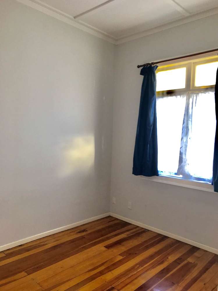 35 Mount Smart Road Royal Oak_11