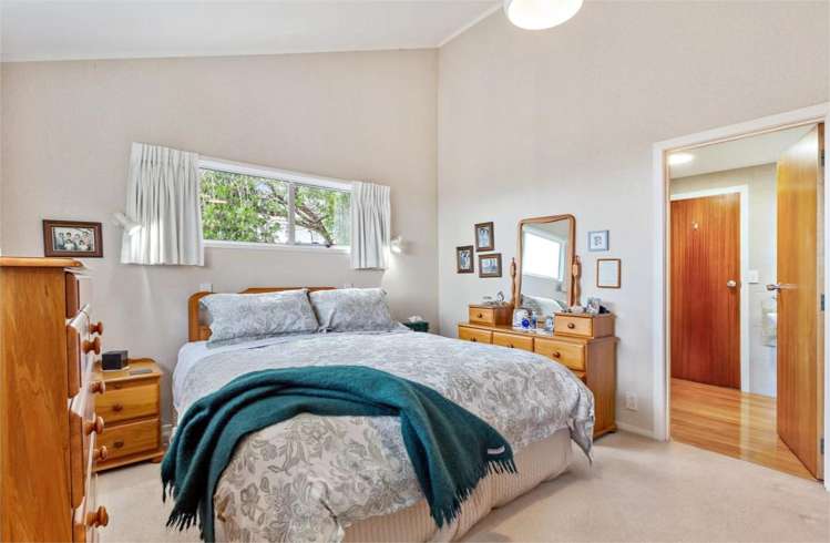 15 Easton Park Parade Glenfield_7