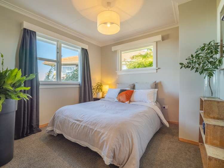 51 Stephen Street Halfway Bush_10