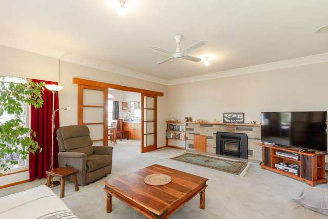 17 Henderson Crescent Onekawa_1