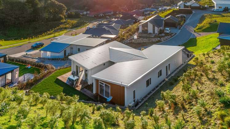 2 Charters Lane Stoke_21