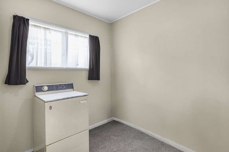 2 Reading Street Wainuiomata_6