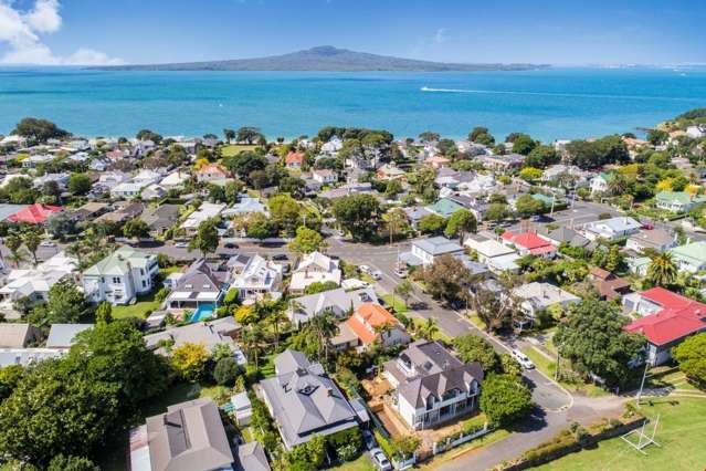 10 Eton Avenue Devonport_2