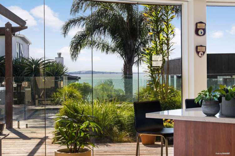 15 Matau Rise Te Atatu Peninsula_10