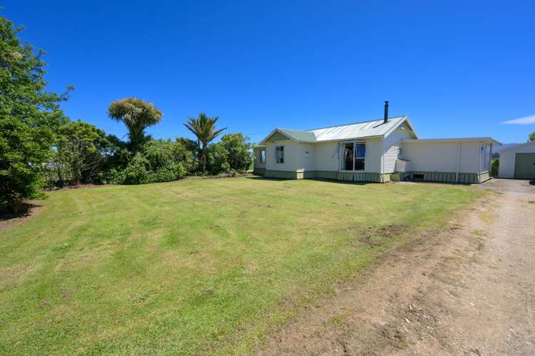 71 Waverley Street Karamea_23