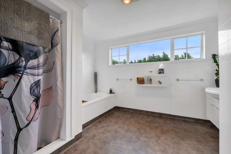 18 Pembroke Road Stratford_18