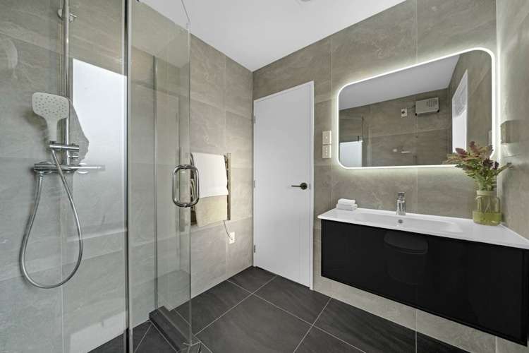 25 Koropa Road Flat Bush_26
