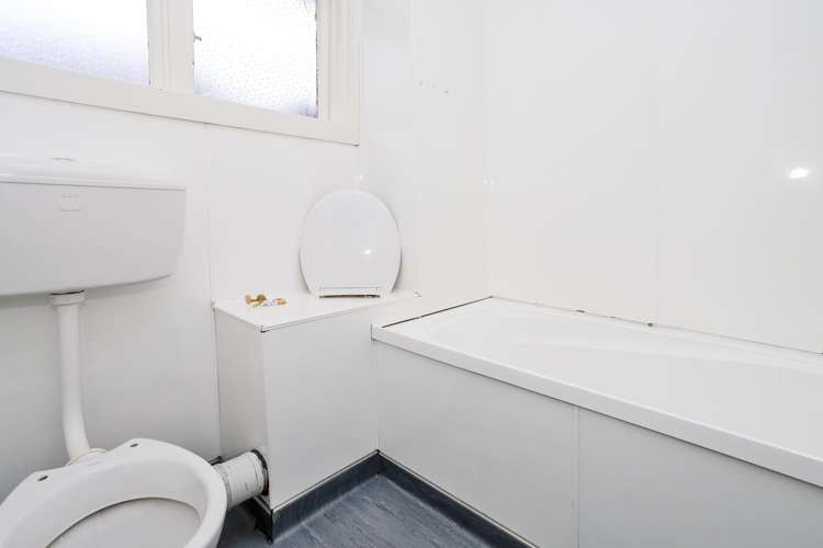 477 - 479A Yarrow Street Glengarry_40