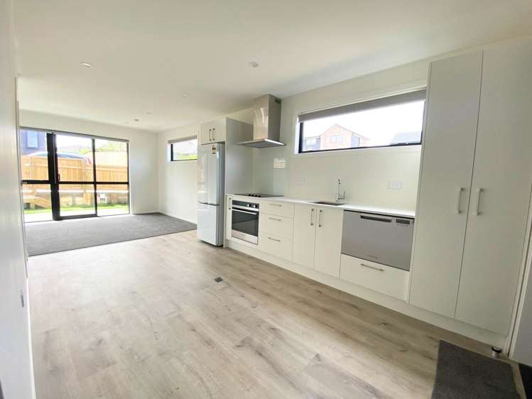 1/63 Taikata Road Te Atatu Peninsula_1