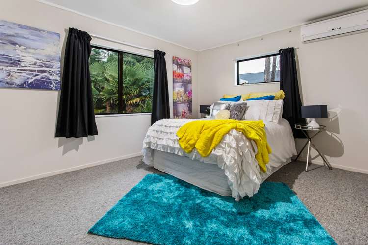 2/45 Taioma Crescent Te Atatu Peninsula_11