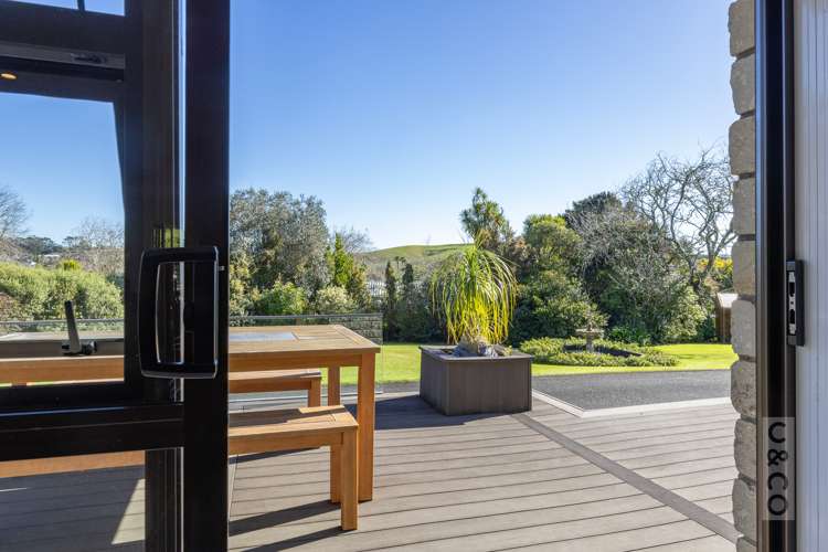 29 Sarah Todd Lane Waimauku_12