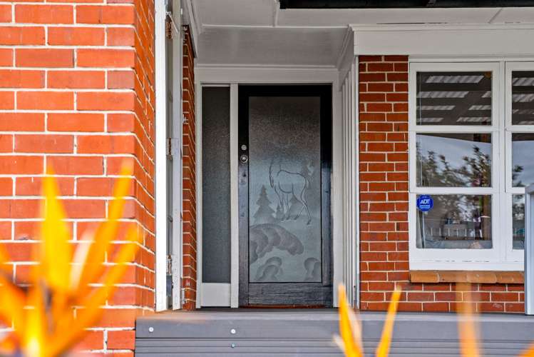 39 Sherwood Avenue Te Atatu South_1