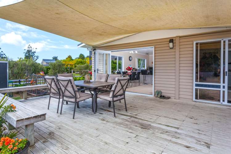 3 Laycock Road Tairua_17