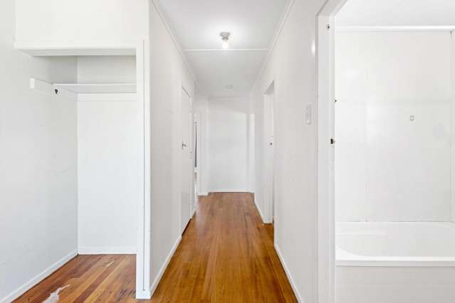 62 Waipani Road Te Atatu Peninsula_3