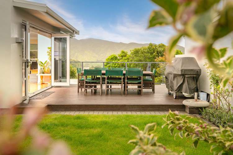 7 Caughley Grove Karori_11