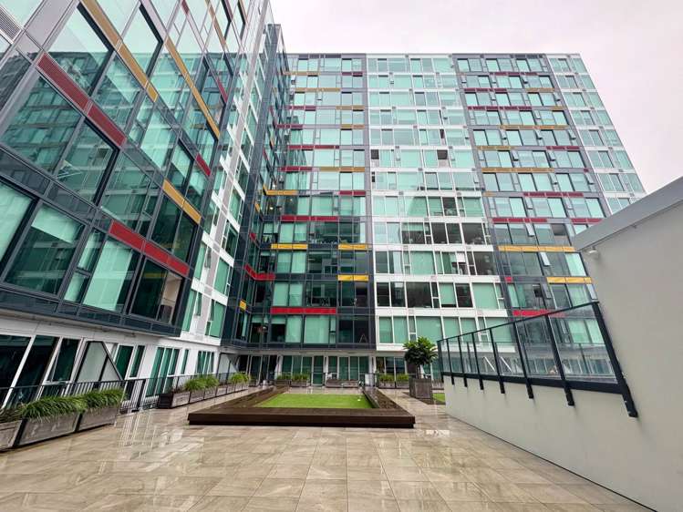 215/135 Hobson Street City Centre_13