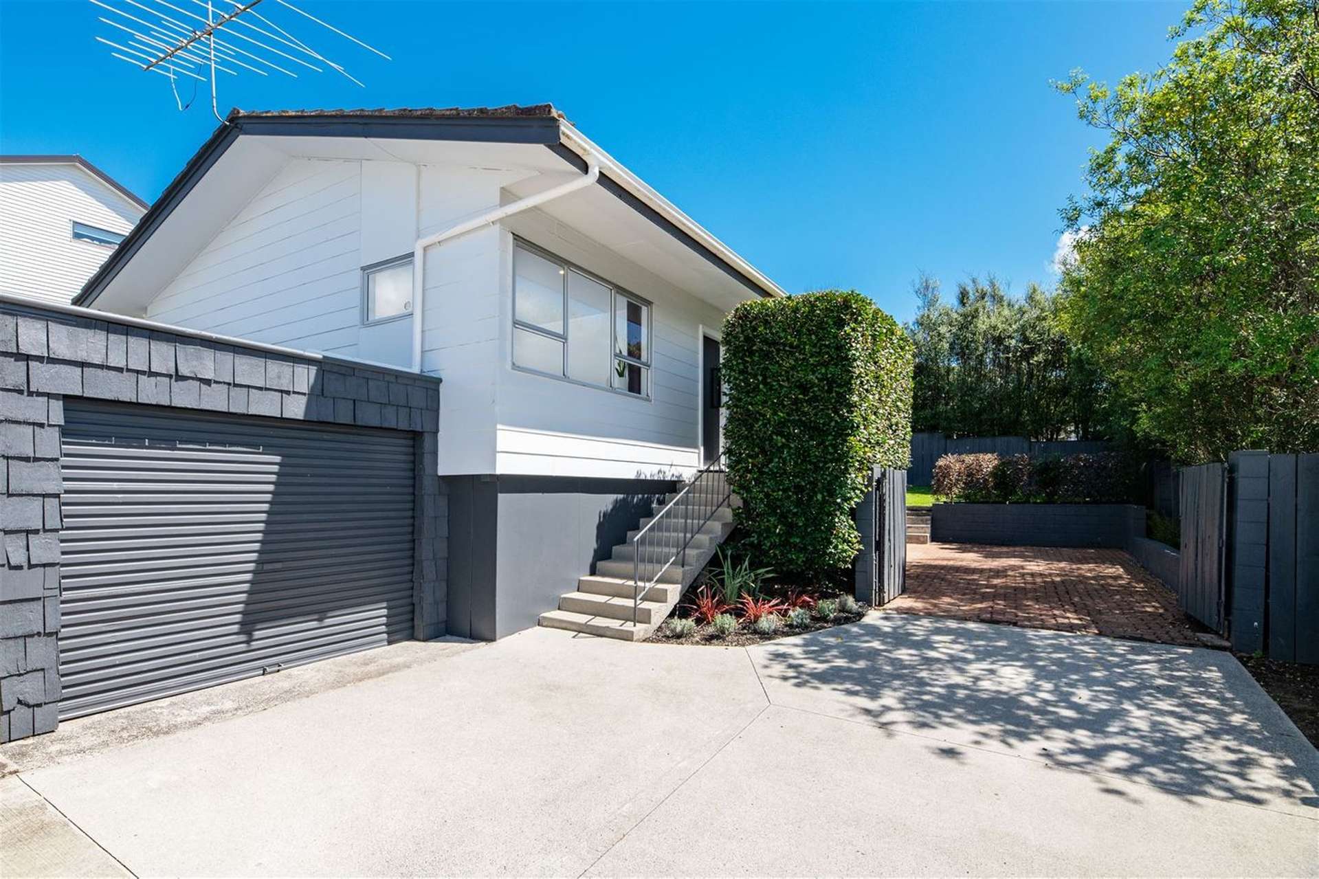 2/45 Reynella Drive Massey_0