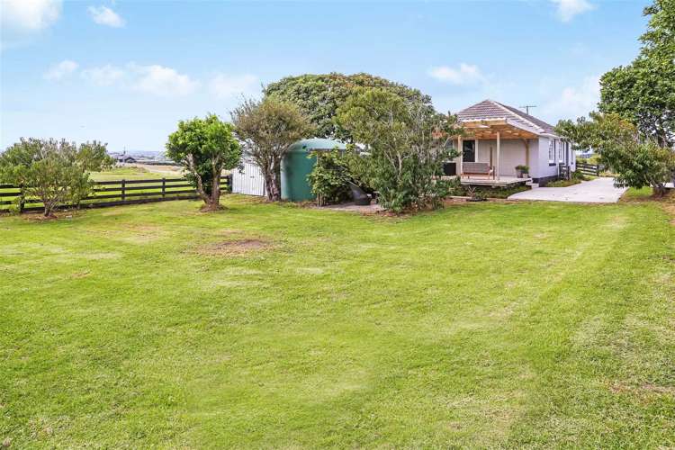 104 Kaihau Road Waiuku_21